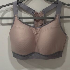 Under Armour sports bra size 
•high support
•adjustable comfortable straps